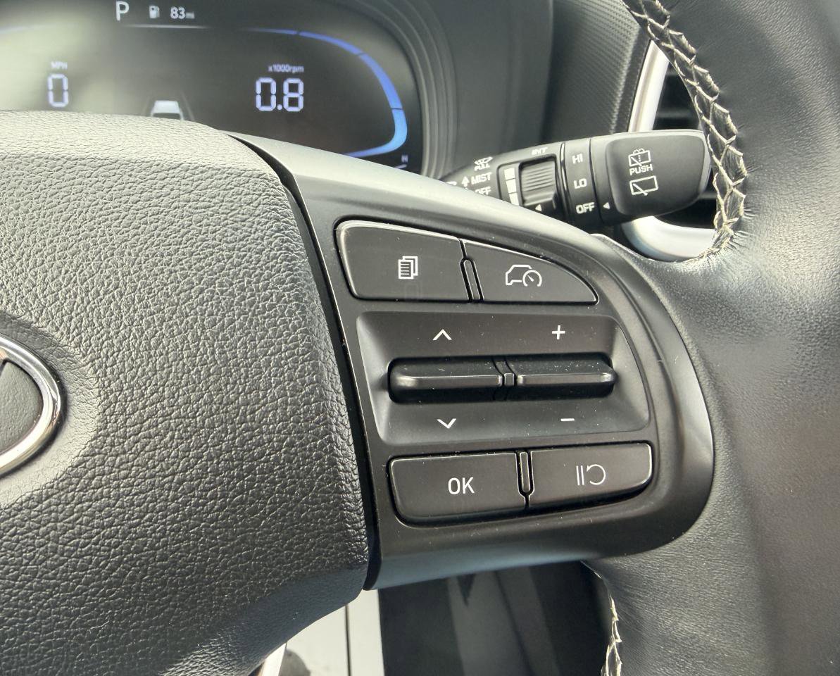 Used 2024 Hyundai Venue SEL FWD image 46