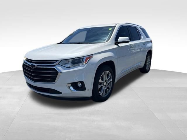 Used 2019 Chevrolet Traverse Premier w/ Driver Confidence II Package FWD image 3