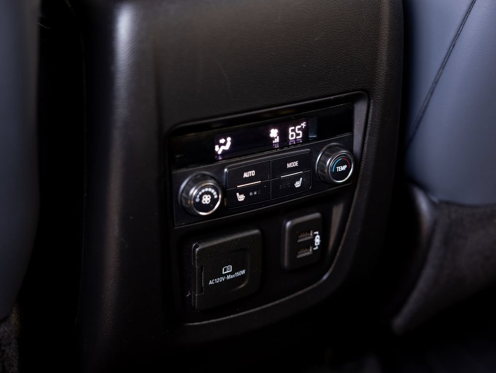 Used 2020 Buick Enclave Premium w/ Surround and Sites Package AWD/4WD image 28