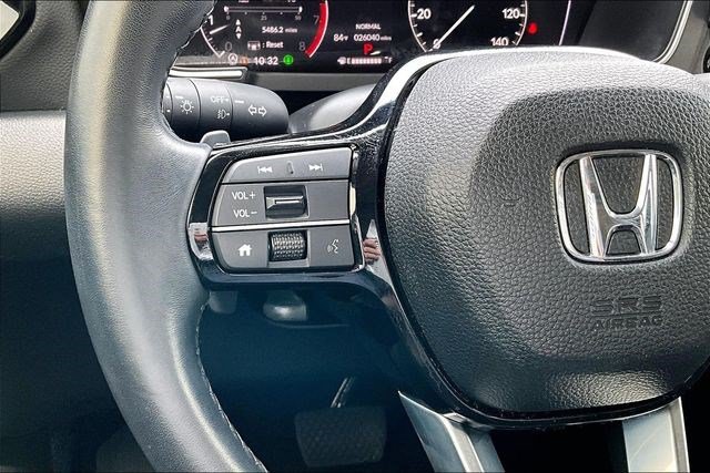 Certified 2025 Honda Pilot Touring image 11