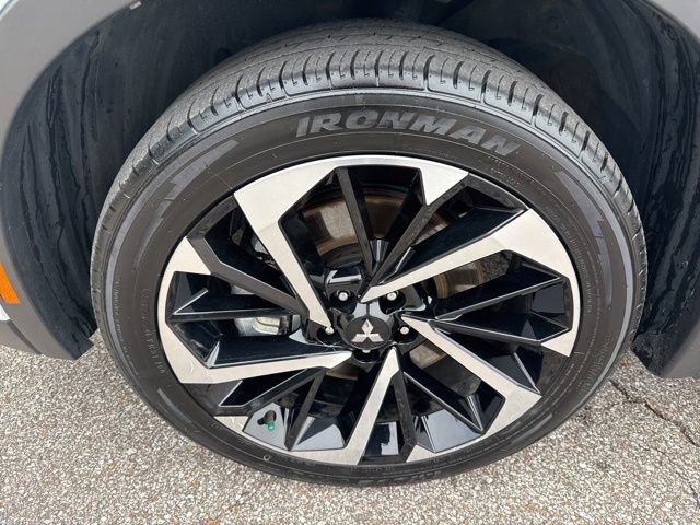 Used 2024 Mitsubishi Outlander SE AWD/4WD image 12