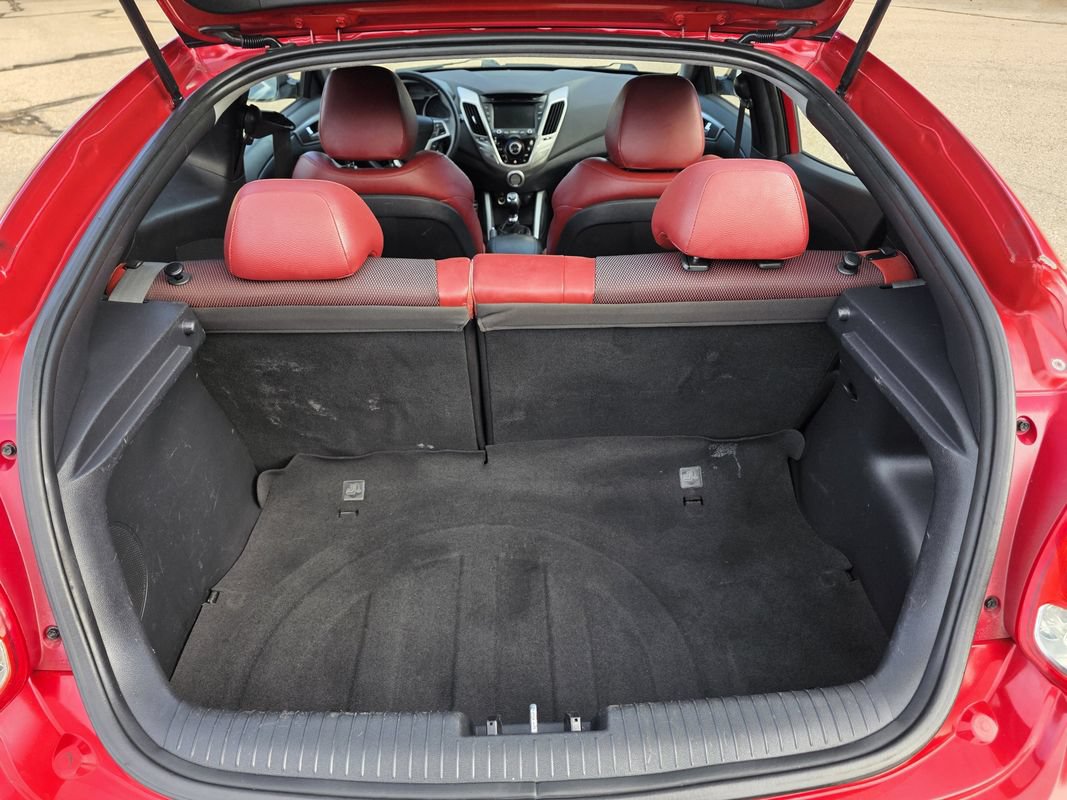 Used 2013 Hyundai Veloster w/ Style Pkg FWD image 16