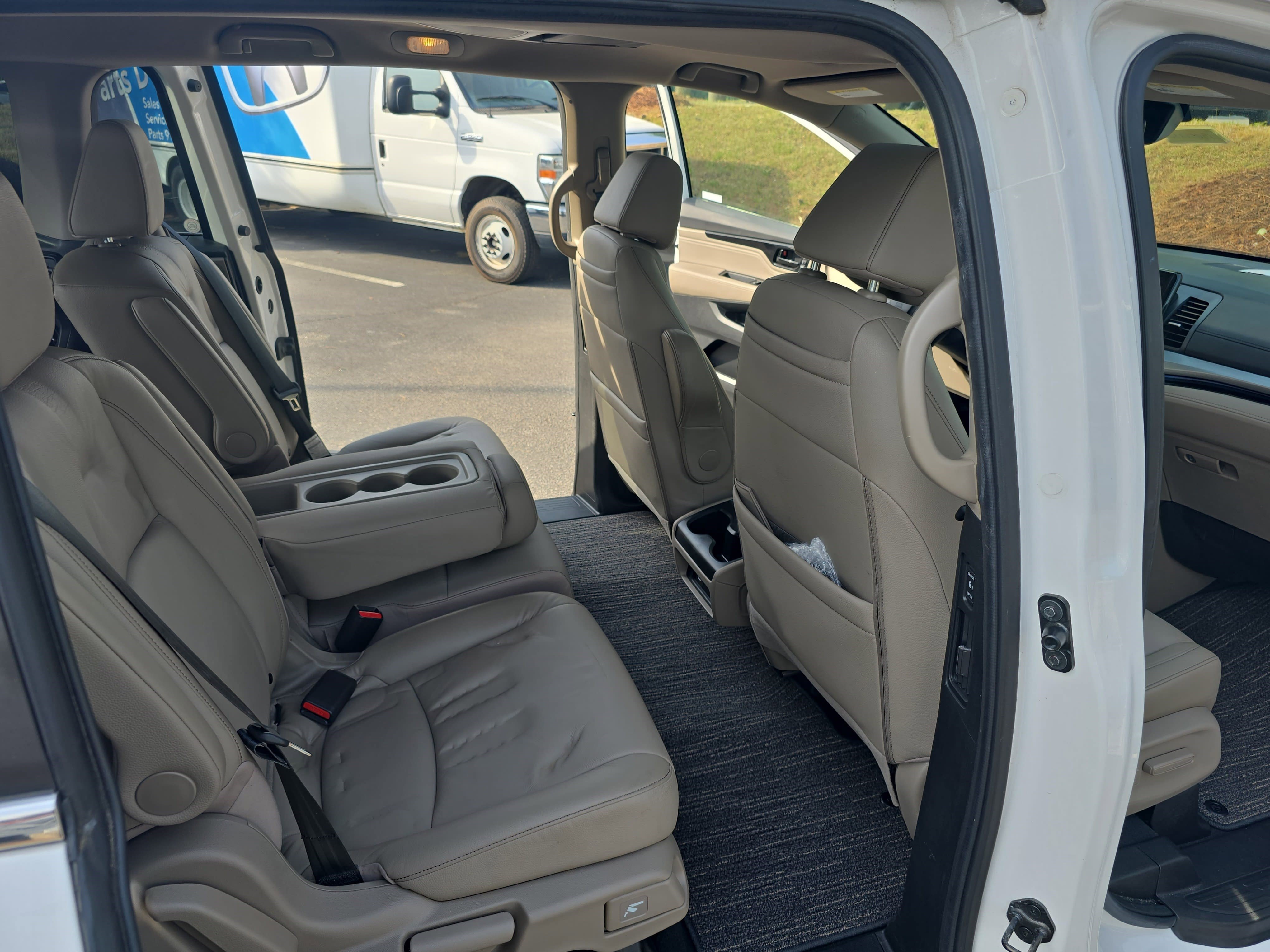 Used 2023 Honda Odyssey Touring image 11