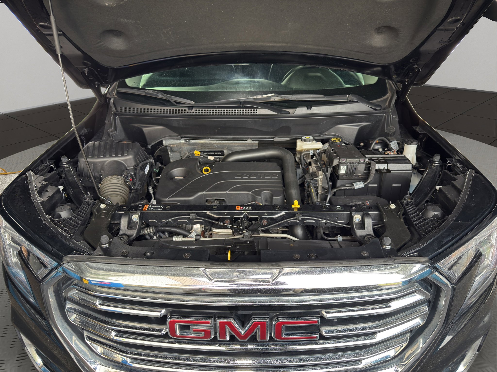 Used 2024 GMC Terrain SLT w/ Infotainment Package II image 21