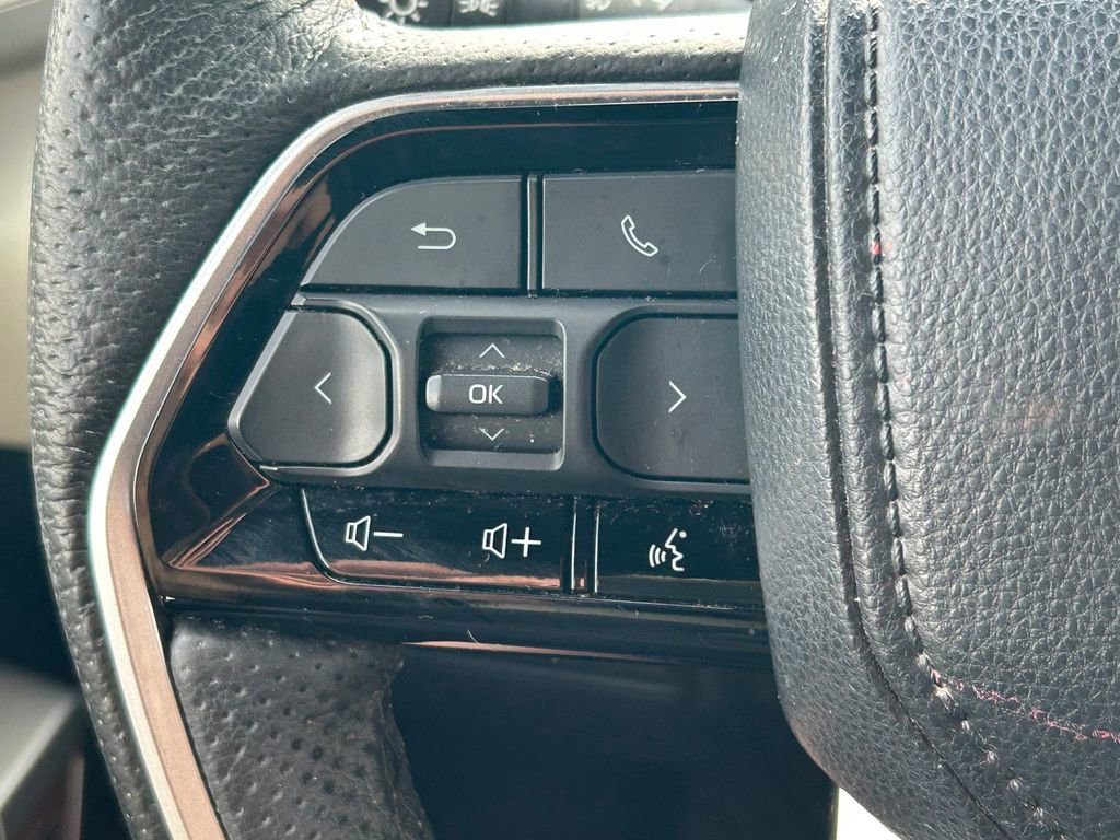 Used 2023 Toyota Sequoia Capstone RWD image 49