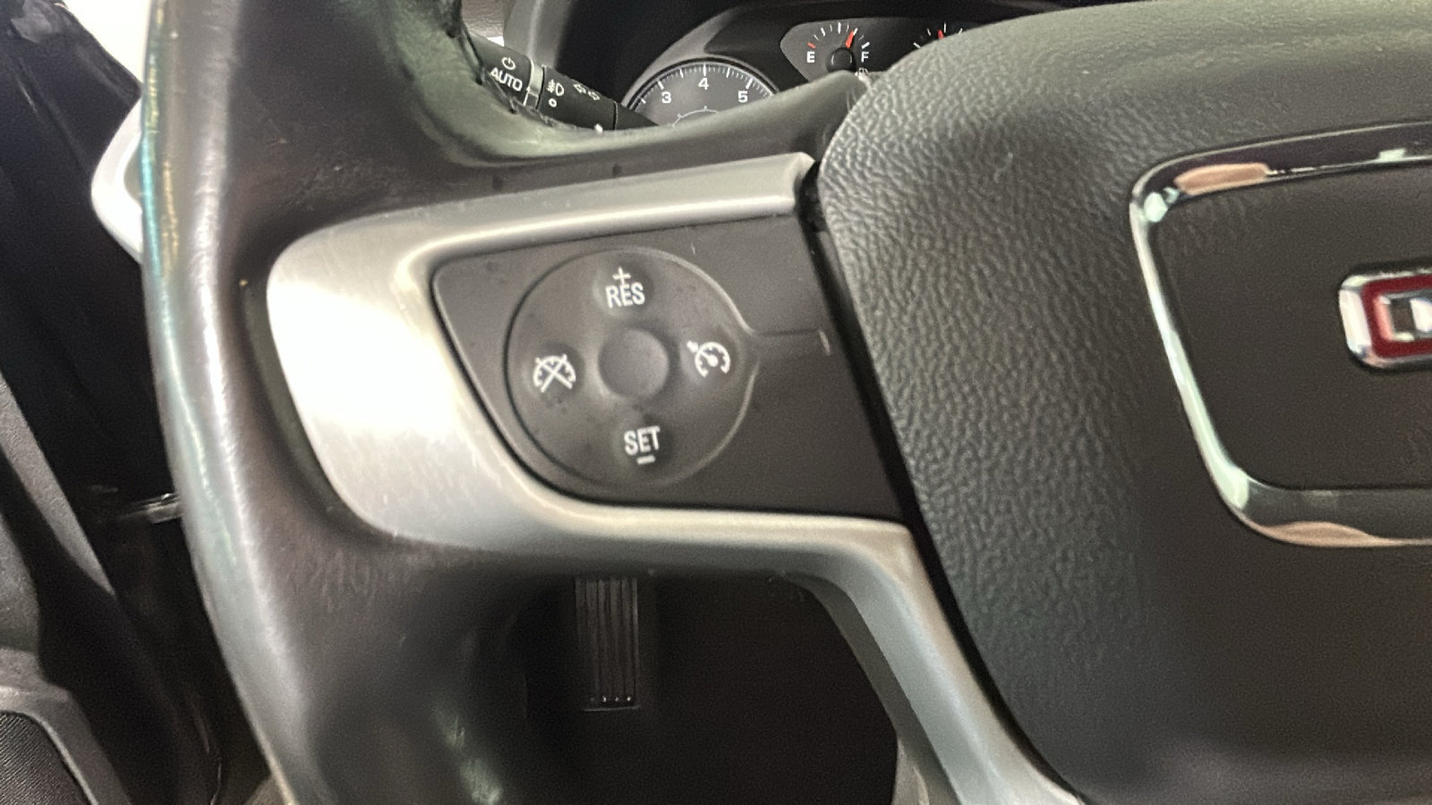 Used 2019 GMC Acadia SLE w/ Driver Alert Package I AWD/4WD image 20