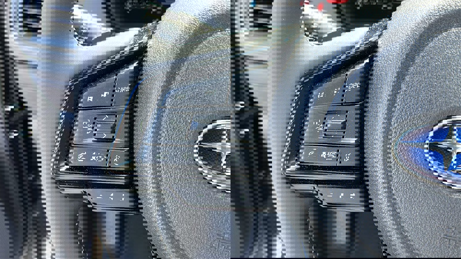 Certified 2025 Subaru Forester Premium AWD/4WD image 13