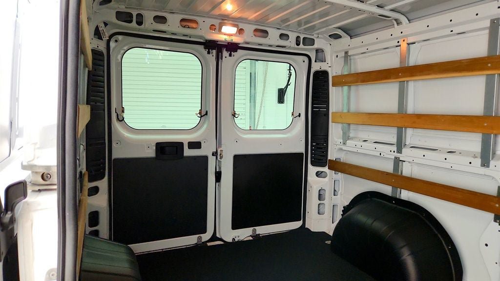 Used 2025 RAM ProMaster 2500 w/ U-Haul Equipment Group FWD image 22