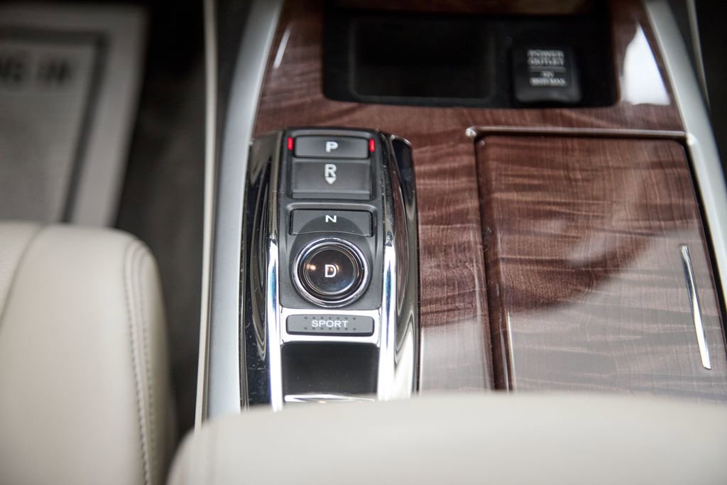 Used 2014 Acura RLX Hybrid w/ Technology Package image 34