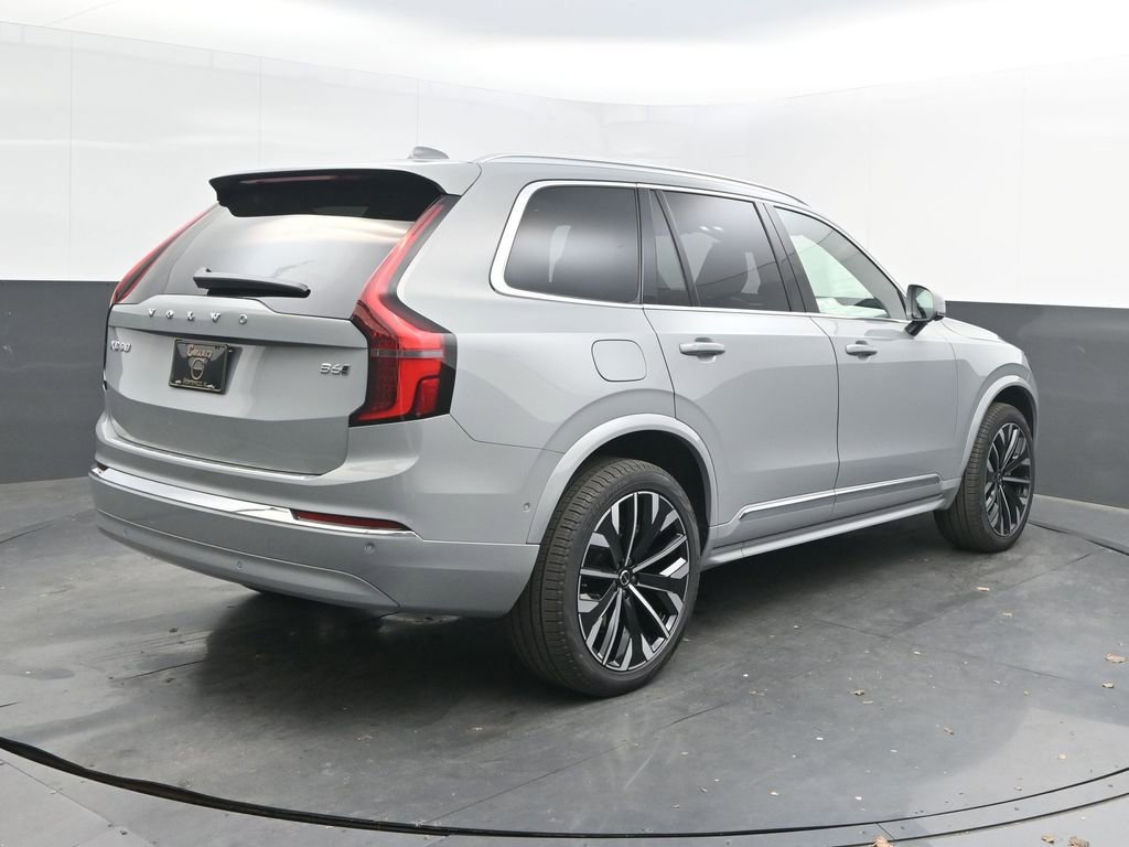 New 2026 Volvo XC90 B6 Plus w/ Protection Package Premier image 7