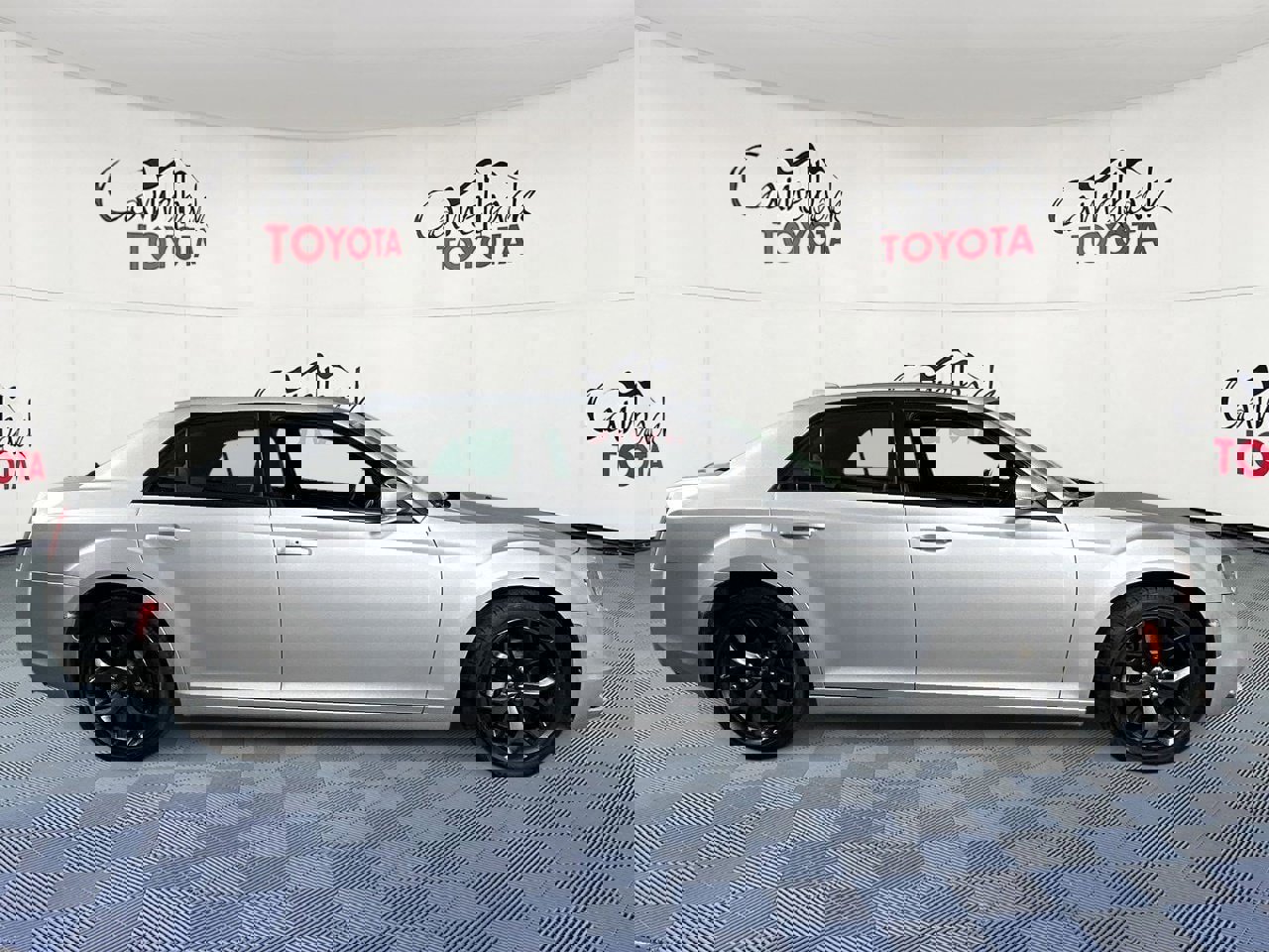 Used 2023 Chrysler 300 S image 8