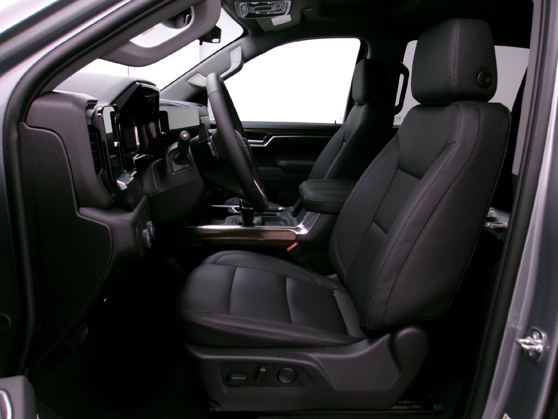 New 2026 Chevrolet Silverado 1500 RST w/ Convenience Package II image 9