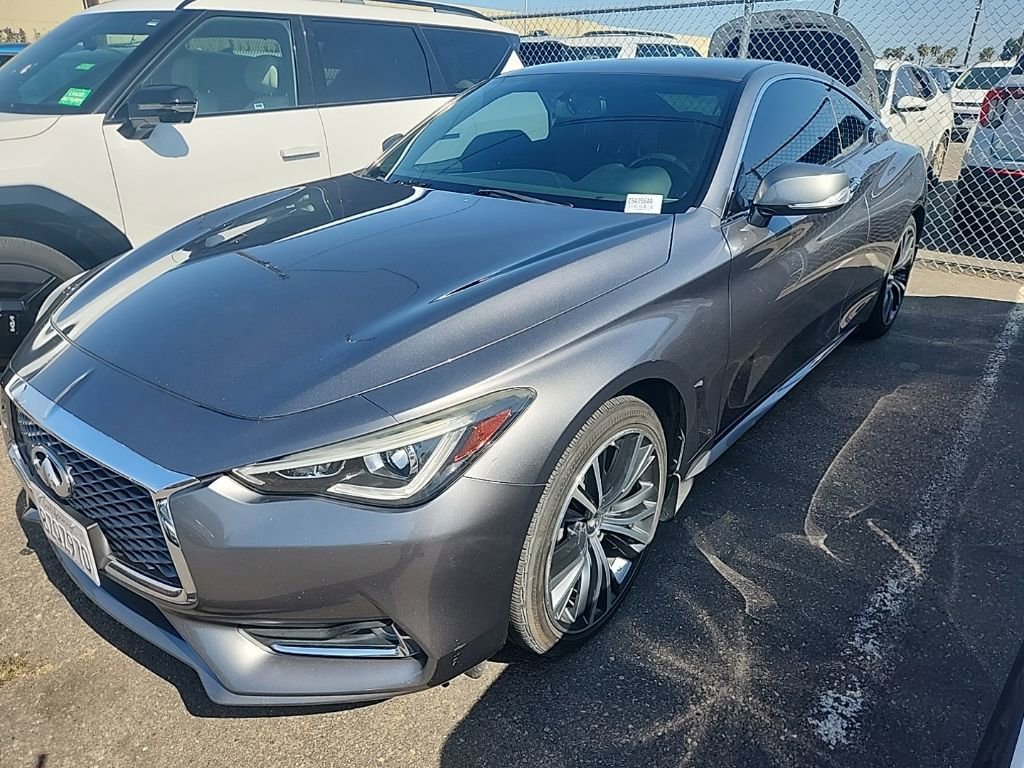 Used 2017 INFINITI Q60 2.0t w/ Premium Plus Package 2.0T RWD image 4