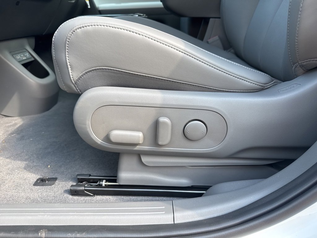 New 2025 Hyundai Ioniq 5 SEL image 14