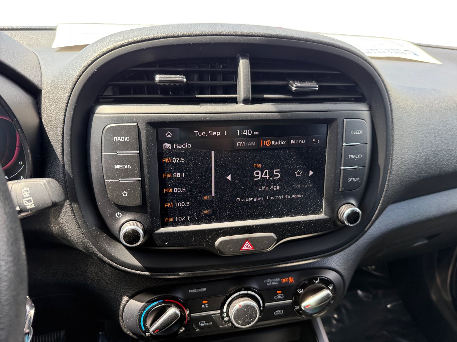 Used 2024 Kia Soul LX w/ Option Group 015 FWD image 12
