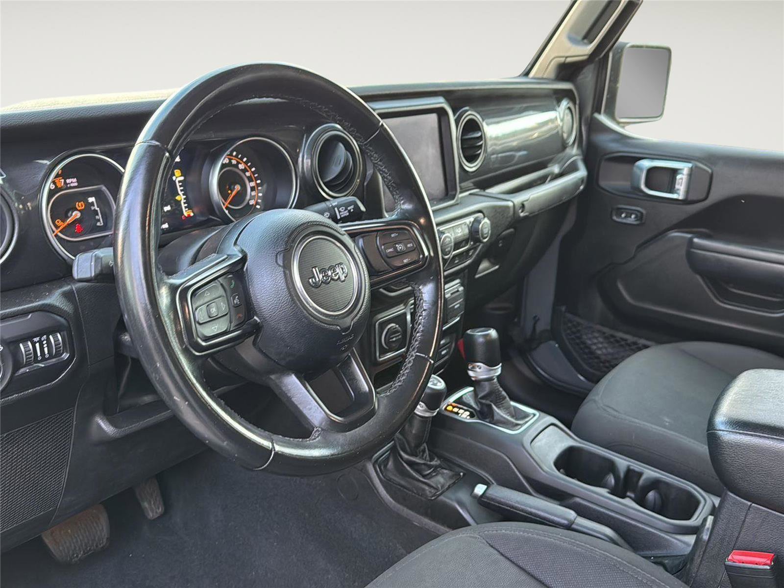 Used 2022 Jeep Gladiator Sport image 14
