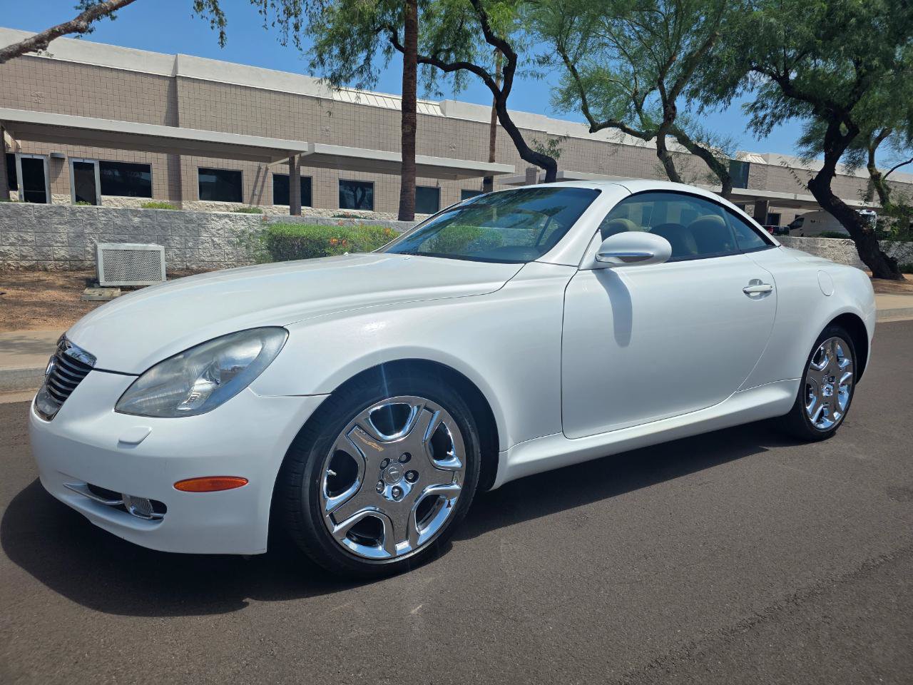 Used 2008 Lexus SC 430 Convertible RWD image 4