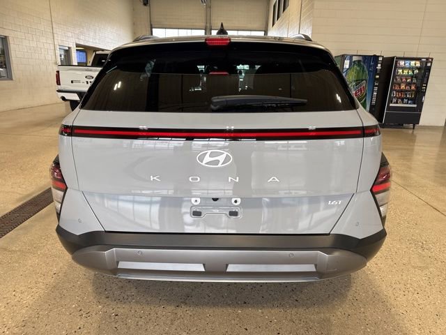 Used 2026 Hyundai Kona Limited FWD image 4
