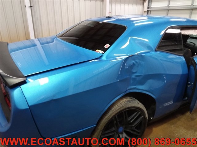 Used 2018 Dodge Challenger SXT RWD image 15