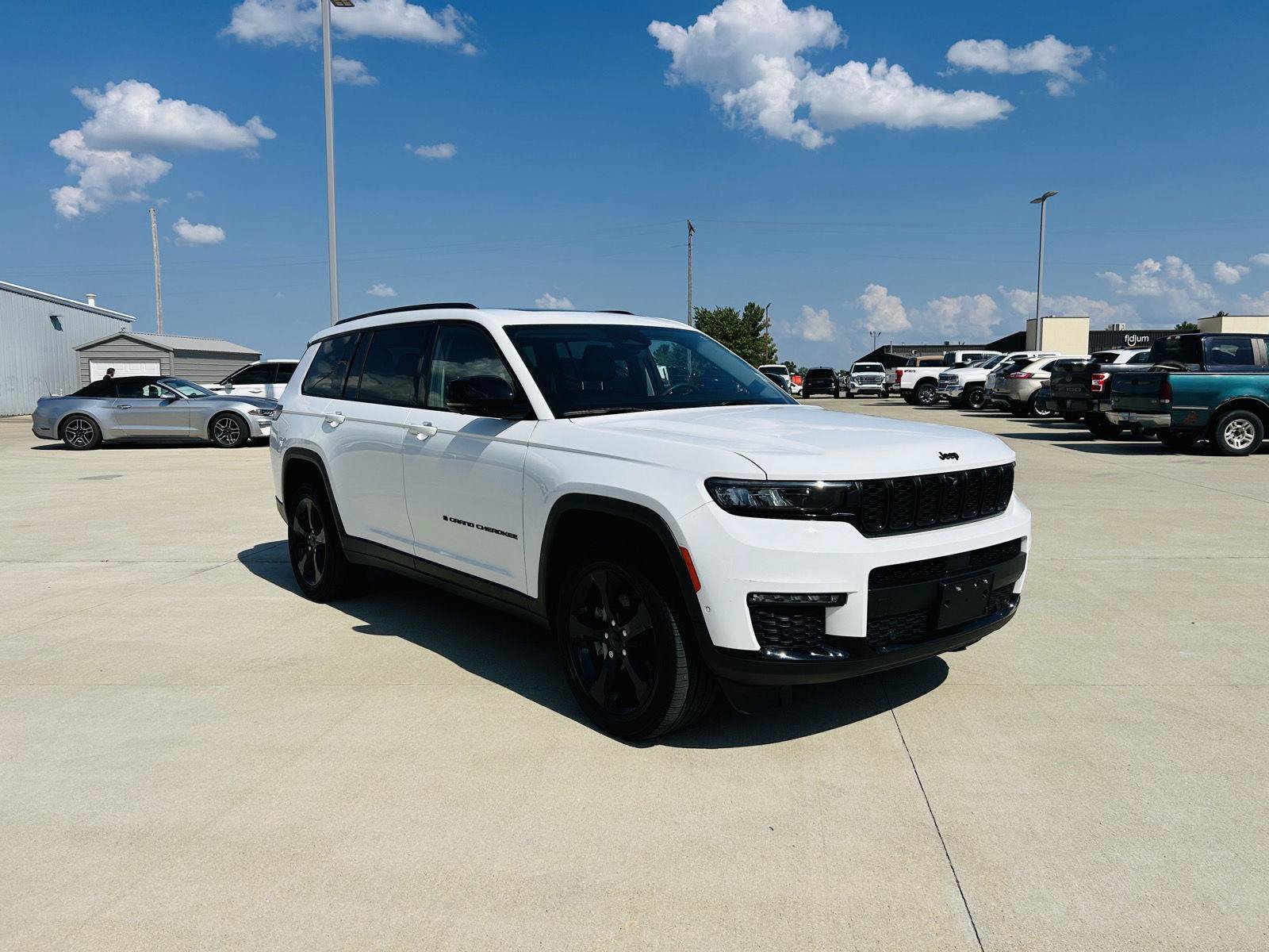 Used 2023 Jeep Grand Cherokee L Limited w/ Luxury Tech Group II