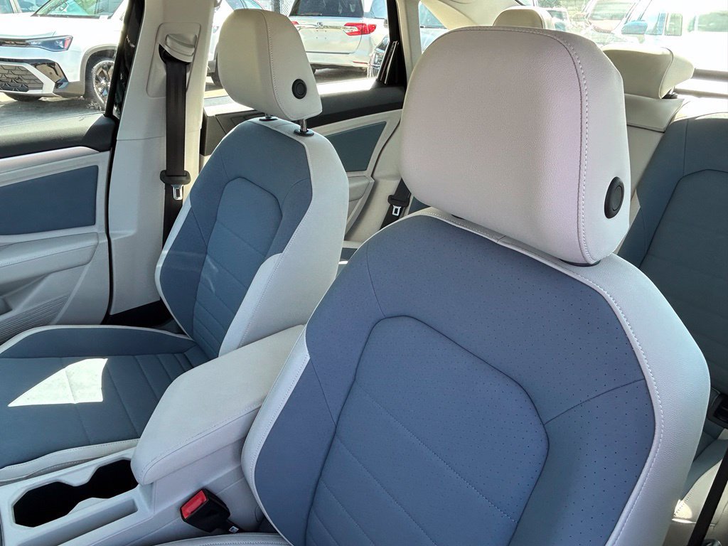 Certified 2026 Volkswagen Jetta SE FWD image 16