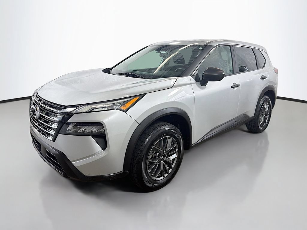 Used 2024 Nissan Rogue S FWD image 5
