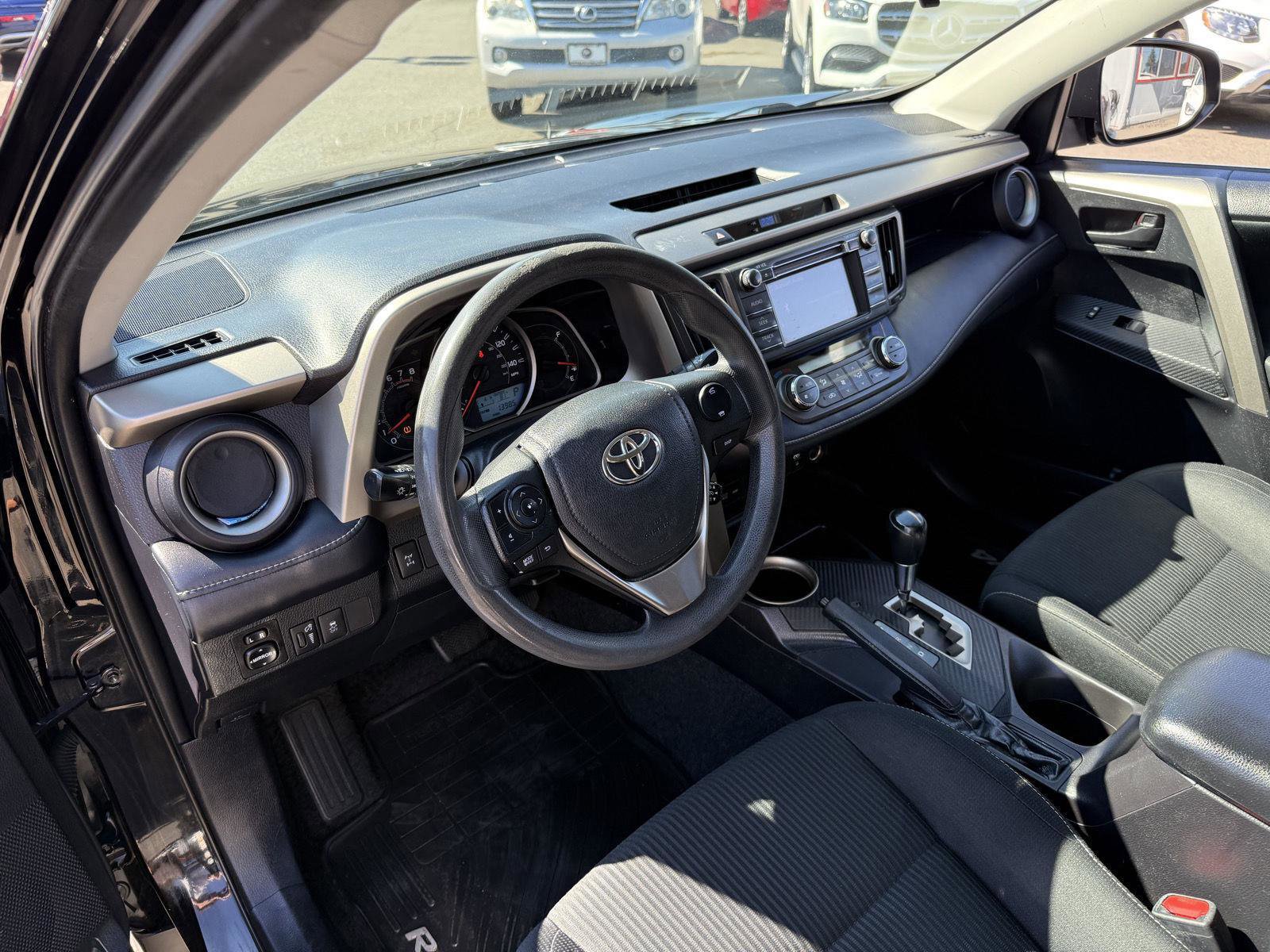 Used 2013 Toyota RAV4 XLE image 15