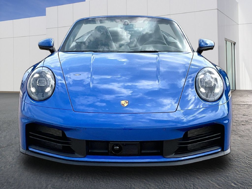 Certified 2025 Porsche 911 Carrera RWD image 10