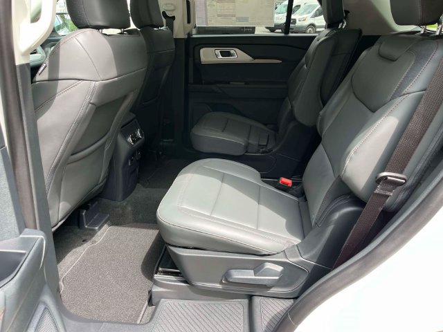 New 2026 Ford Explorer Active w/ Active Comfort Package RWD image 16