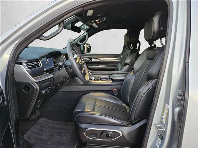 Used 2022 Jeep Wagoneer Series II AWD/4WD image 12