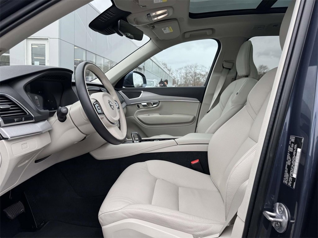Certified 2024 Volvo XC90 B5 Core w/ Protection Package Premier image 13