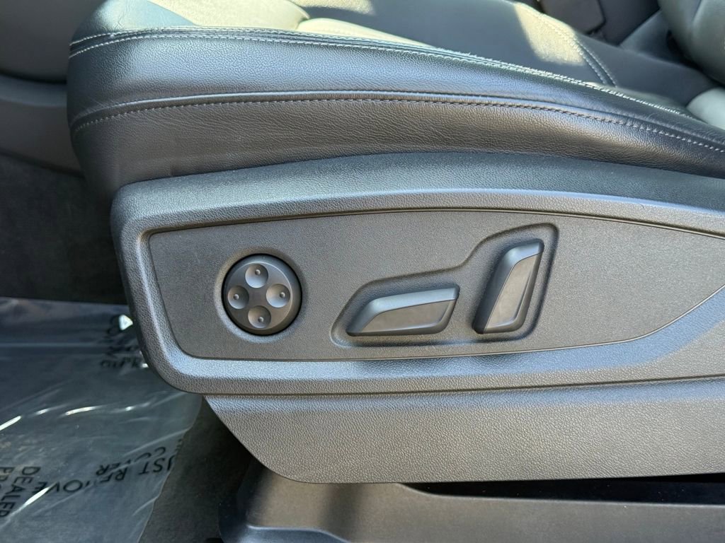 Used 2022 Audi Q5 2.0T Premium Plus w/ Premium Plus Package image 25