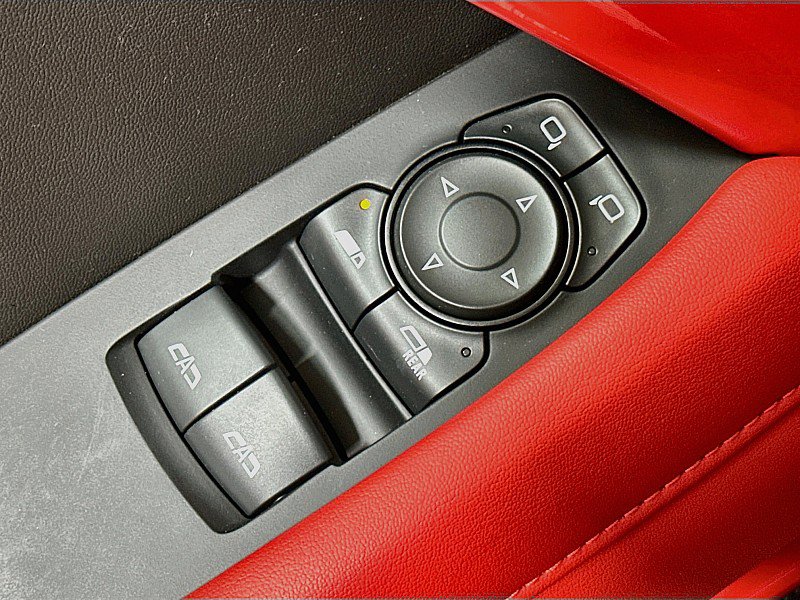 Used 2022 Chevrolet Camaro LT RWD image 18