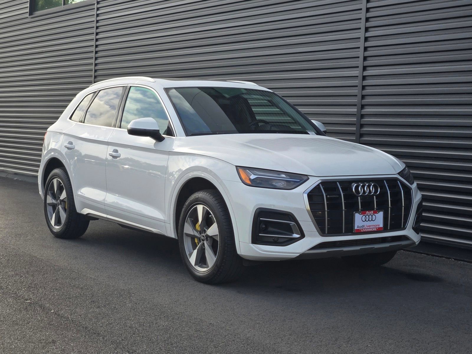 Used 2023 Audi Q5 Premium Plus w/ Premium Plus Package AWD/4WD image 8