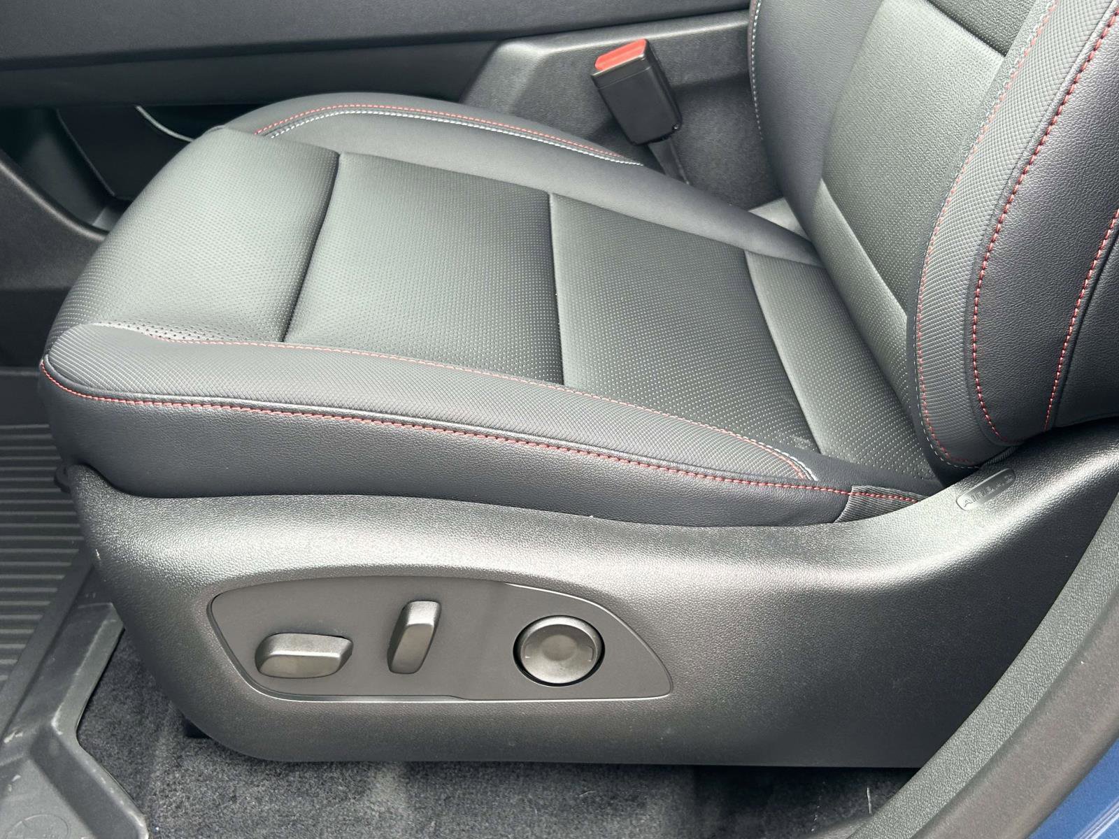 New 2026 Chevrolet Traverse Z71 w/ Driver Confidence Package image 19