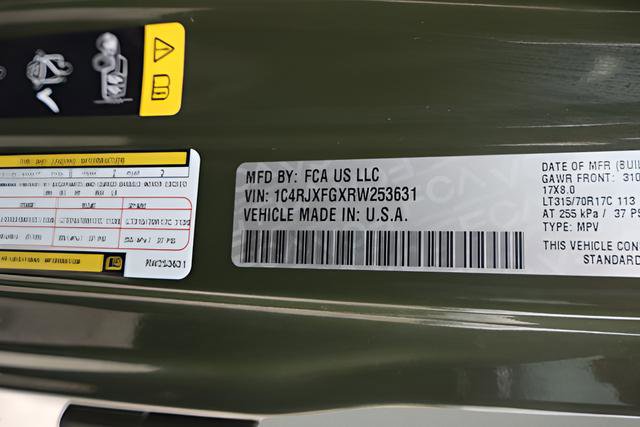 Used 2021 Jeep Wrangler Unlimited Sahara w/ Cold Weather Group image 14