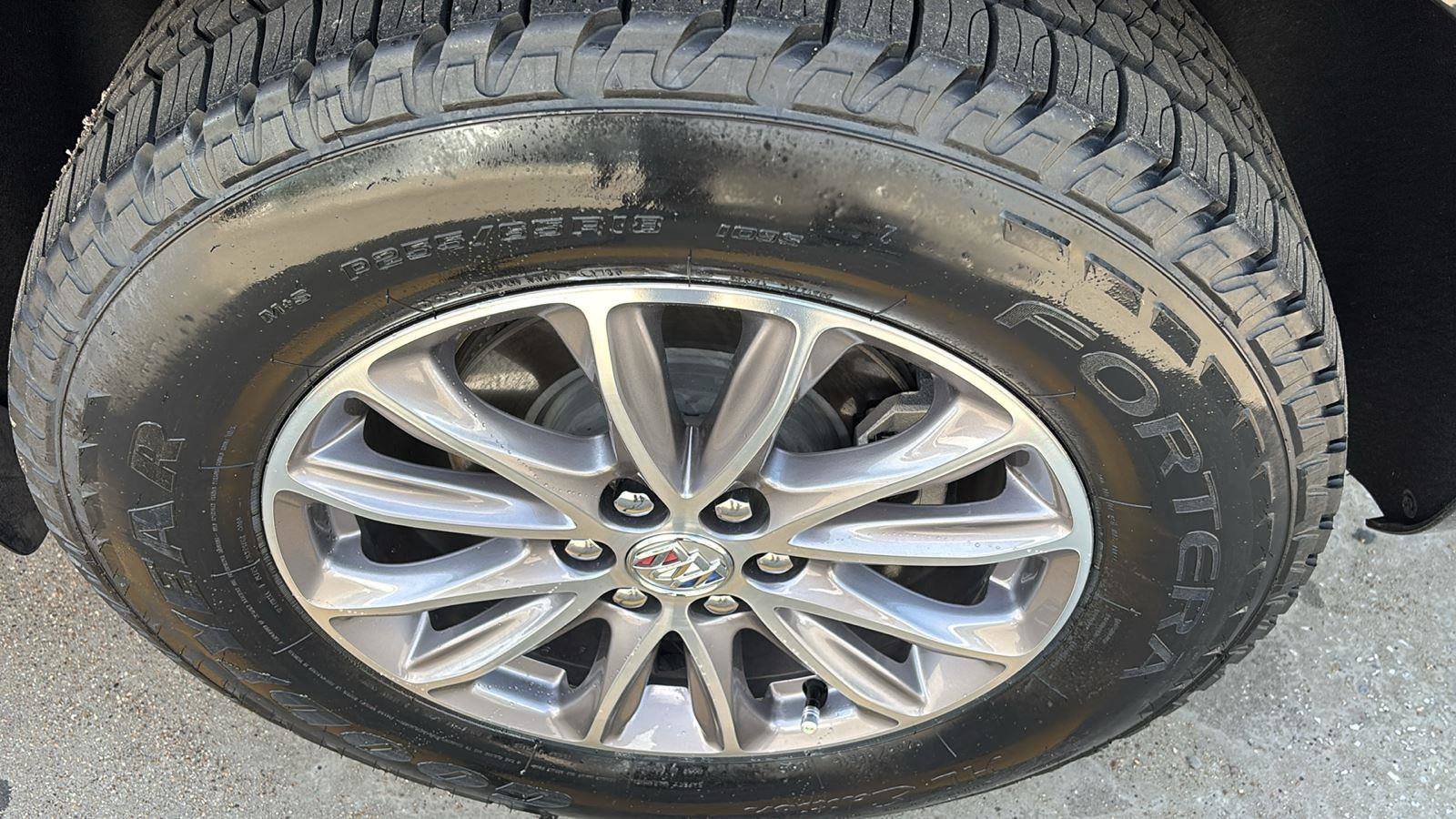 Certified 2023 Buick Enclave Essence FWD image 11