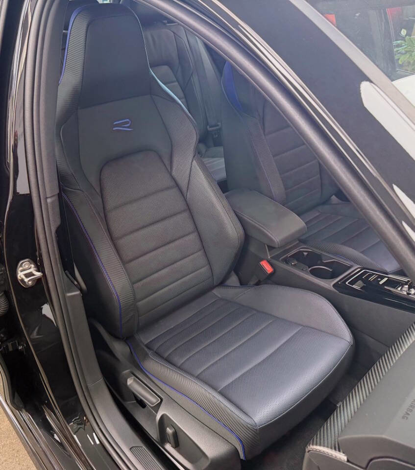 Used 2025 Volkswagen Golf R Black Edition image 57