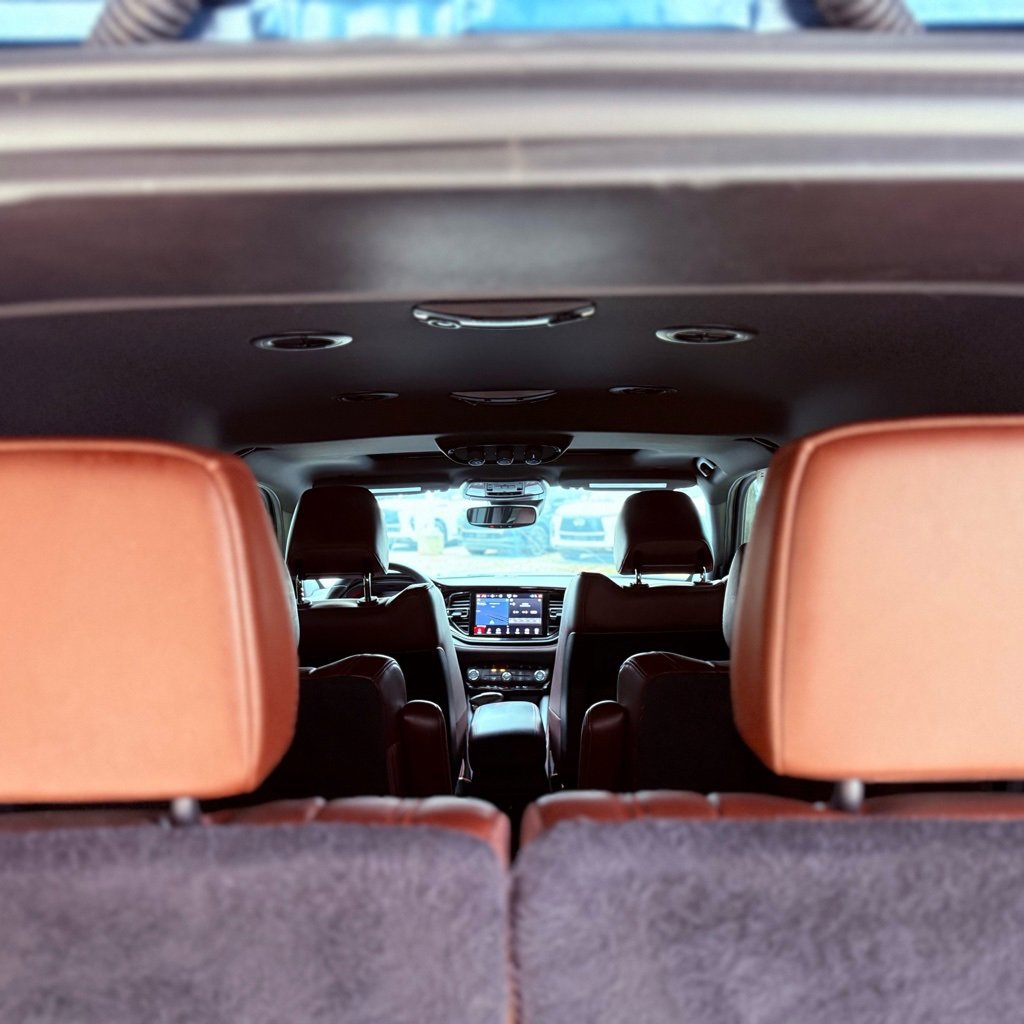 Used 2025 Dodge Durango R/T image 38