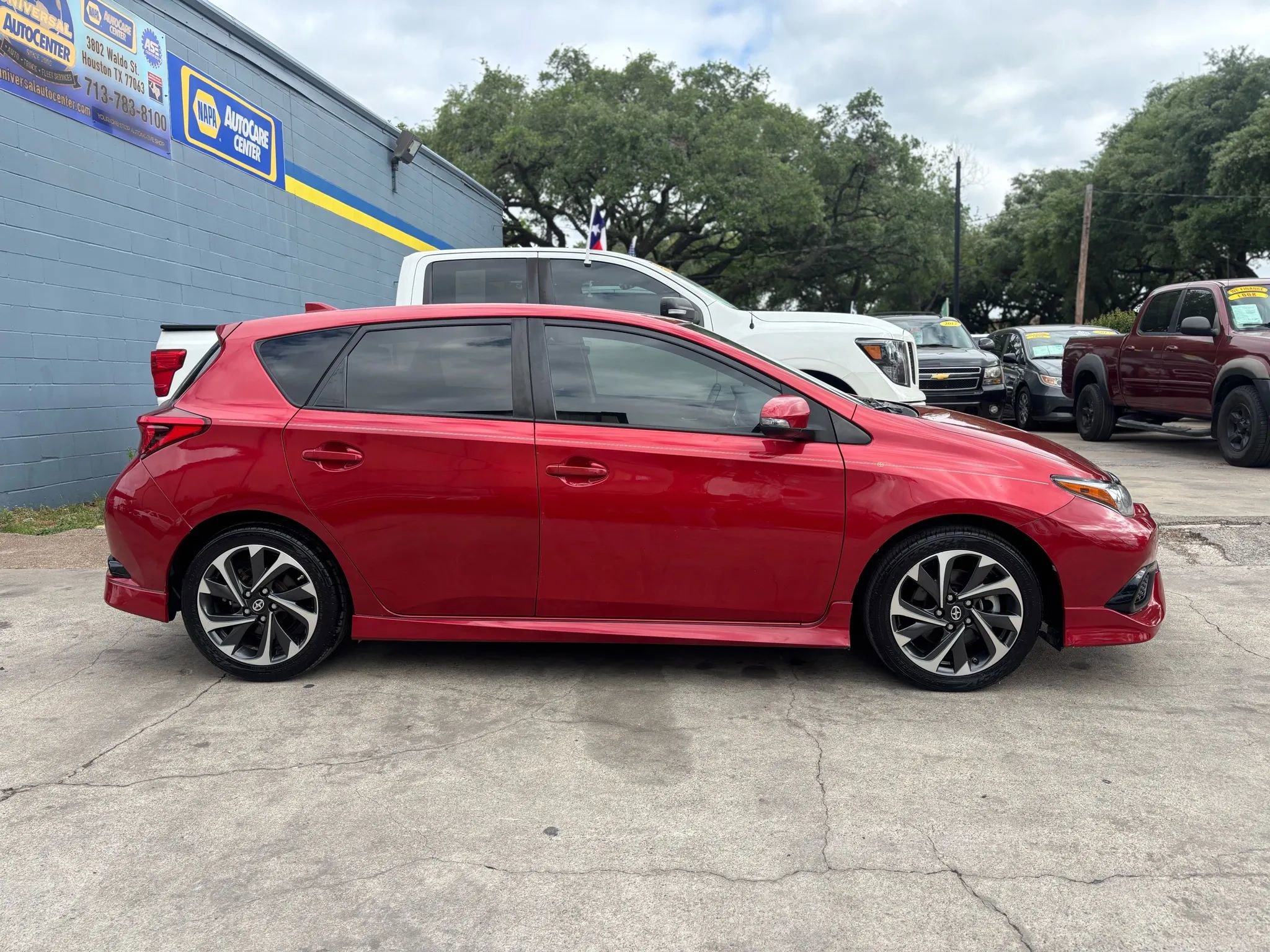 Used 2016 Scion iM image 8