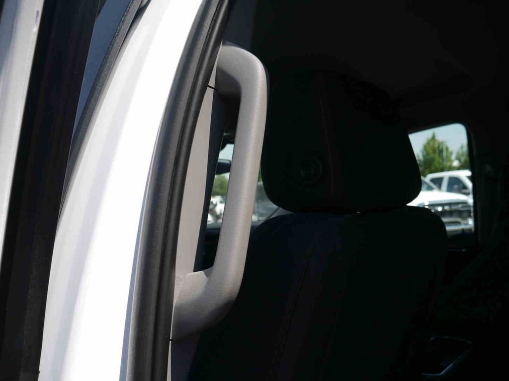 Used 2024 Chevrolet Silverado 1500 RST image 18