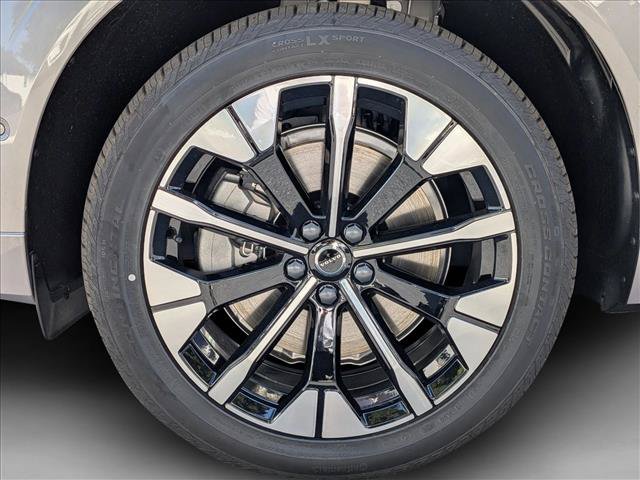 New 2026 Volvo XC60 T8 Plus w/ Climate Package AWD/4WD image 10