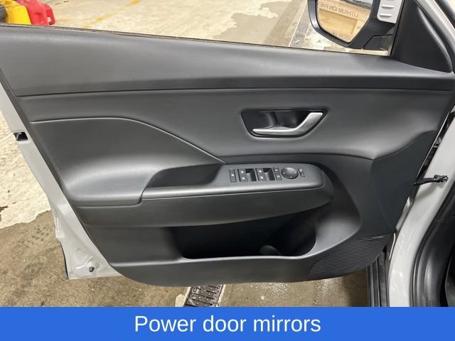 Used 2024 Hyundai Kona Limited AWD/4WD image 22