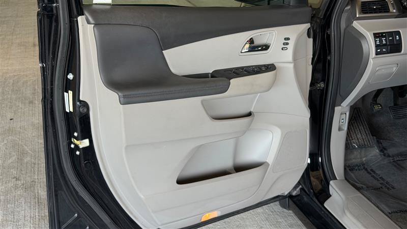 Used 2016 Honda Odyssey Touring image 19