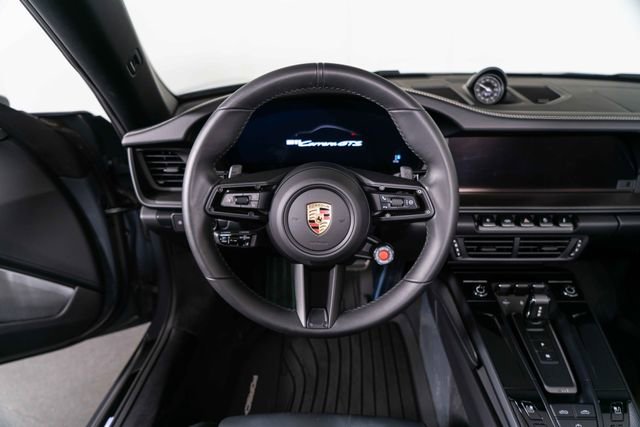 Used 2025 Porsche 911 Carrera GTS RWD image 18