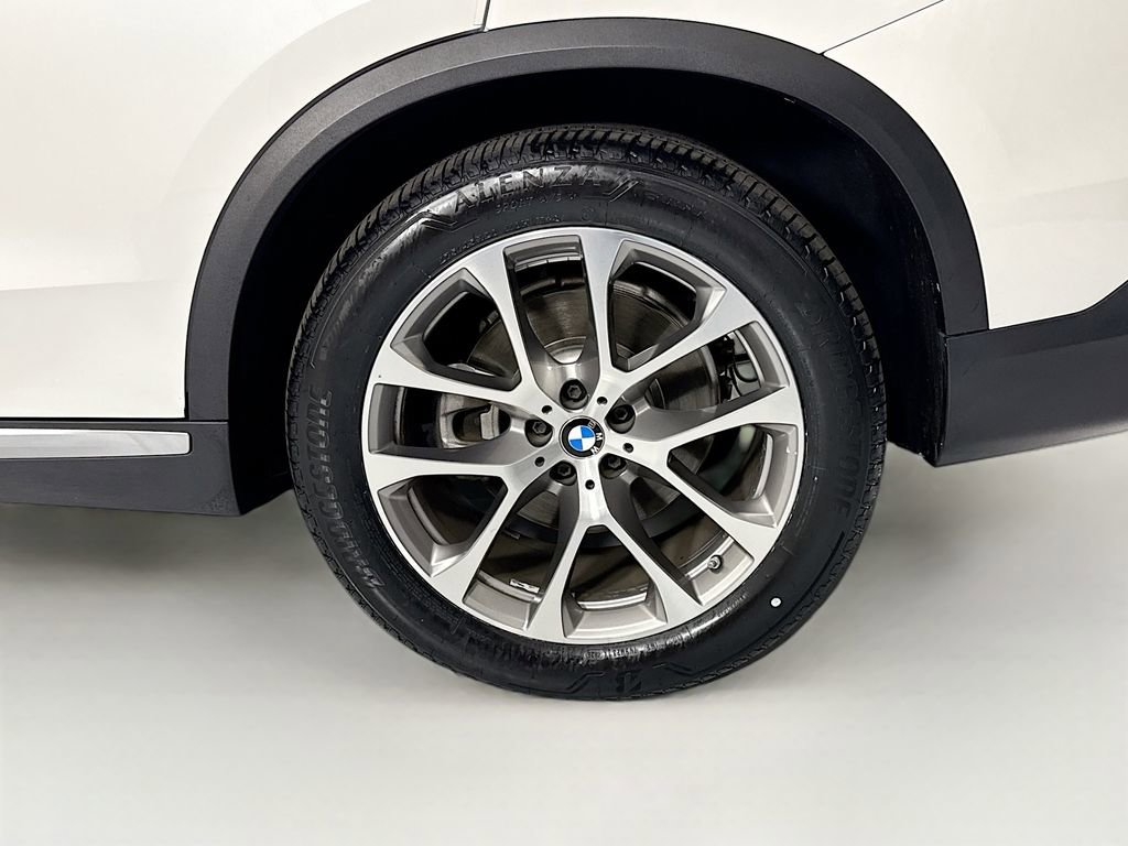 Used 2019 BMW X5 xDrive40i w/ Premium Package 2 image 31