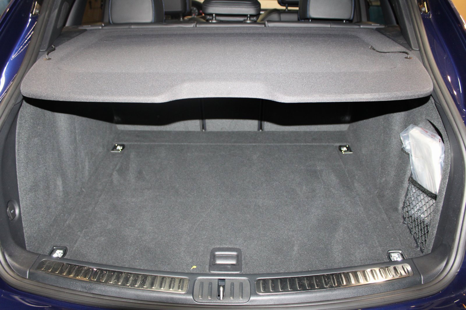 Certified 2024 Porsche Macan image 17