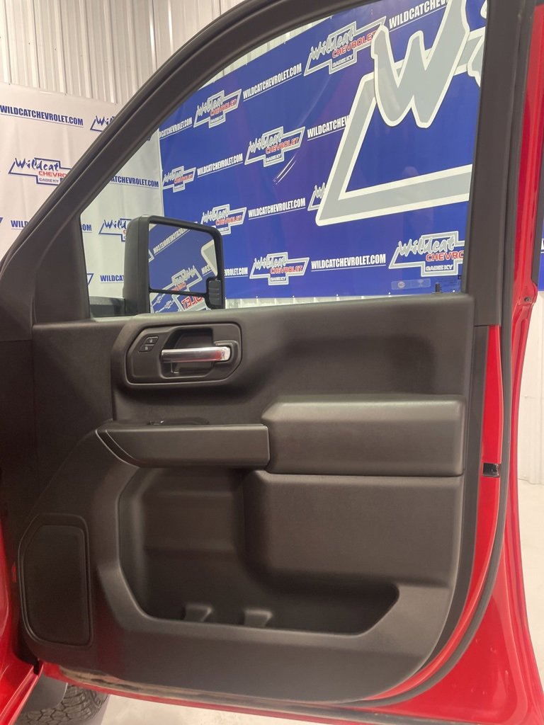 Used 2025 Chevrolet Silverado 2500 Custom w/ Custom Convenience Package image 35