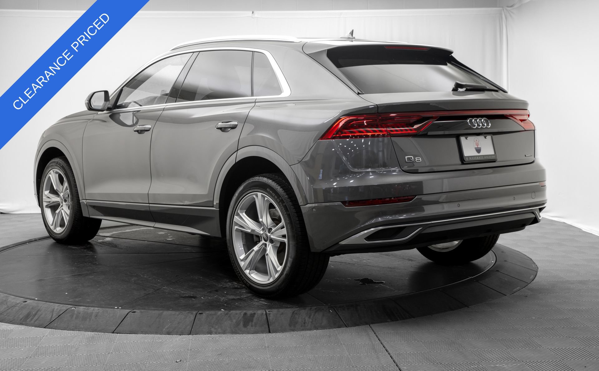 Used 2023 Audi Q8 Premium Plus w/ Premium Plus Package AWD/4WD image 5