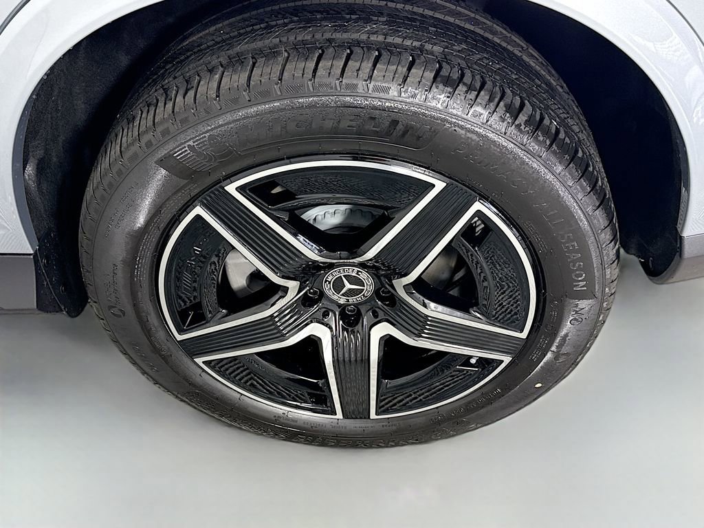 Used 2026 Mercedes-Benz GLC 300 4MATIC image 26